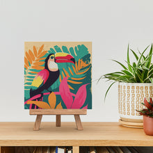 Cargar imagen en el visor de la galería, Mini Pintura por Números 20x20cm con bastidor Tucán Tropical
