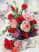 Cargar imagen en el visor de la galería, Punto de Cruz Diamante - Diamond Painting - Rosas flores hermosas 40x50cm con bastidor montado