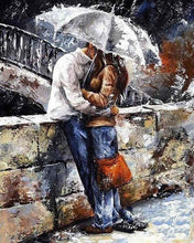 Cargar imagen en el visor de la galería, Pintar Por Números - Paraguas Y Beso Bajo La Lluvia - Figuredart - Romanticismo