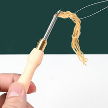 Cargar imagen en el visor de la galería, Punch Needle Búho con gafas